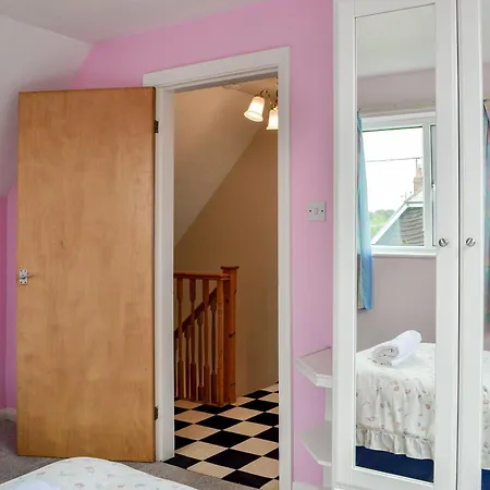 Sunny Crest - Uk34724