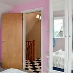 Sunny Crest - Uk34724
